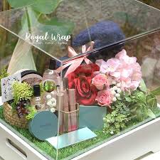 Kain renda berbeda dengan kain brokat. Dekorasi Bunga Seserahan Cek Bahan Bangunan