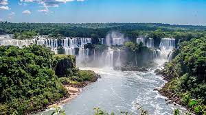 Man weiss nie, was einen in brasilien erwartet, wie das wetter ist, etc. Die Iguazu Wasserfalle Von Brasilien Und Argentinien