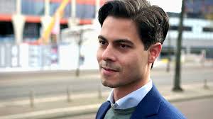 Born 25 jetten began his political career as a policy advisor for the d66 faction in the senate of the states. Rob Jetten Vond Deelname Aan Kabinet De Moeite Waard Ook Al Zijn Klimaatdoelen Niet Gehaald De Groene Revolutie Is Echt Begonnen Eenvandaag