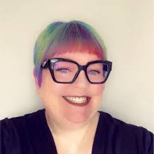 Lori Sisco's Instagram, Twitter & Facebook