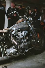 Nomadic Traveler Of Sports Fashion Speedmilk Mama Tried Motorcycle Show Wil Harley Harley Davidson Harley Bobber