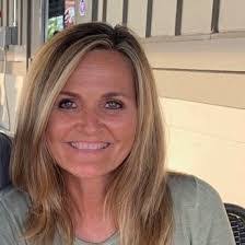 Kristi Griffiths's Instagram, Twitter & Facebook