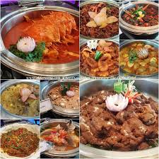 Di malam hari akan sangat nikmat jika kamu menikmati makanan yang memiliki kuah, karena akan dapat menghangatkan kamu dari dinginnya malam. Buffet Ramadan The Light Hotel 2019 Khazanah Sajian Nusantara