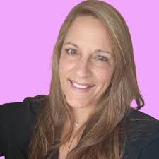 Kari Marquis's Instagram, Twitter & Facebook