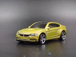 2014 2018 Bmw M4 F82 Coupe 1 64 Limited Collectible Diorama Diecast Model Car Bmw Bmw Diecast Model Cars Bmw Models Bmw M4