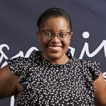 Finding Me: A journey of self-discovery through a cancer diagnosis : Ewald,  Dr Amy: Amazon.ca: Livres