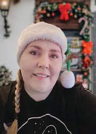 Radcliff woman known for sending Christmas cheer