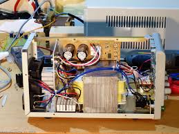 Quando l'alimentatore stabilizzato da in uscita un valore abbastanza prossimo ai 12 v di progettazione posso considerare il relativo valore di ingresso come alimentatore 0 30v 10a. Alimentatore Ps 305d 0 30v 0 5a Per Laboratorio Elettronico Amatoriale Versione Mobile