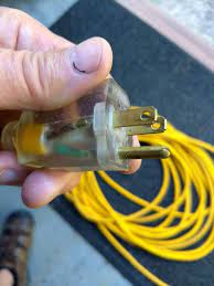 How to replace an extension cord plug. Extension Cord Size Chart
