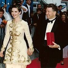 Rossellini was an arthouse darling, an intellectual, and the face of one of the biggest. Isabella Rossellini Wikipedia