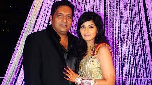On the work front, prakash raj is juggling between different shoots and is also fast recovering from his recent shoulder surgery. Prjpgwrcxf52om