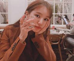 Genap Berusia 35 Tahun, 9 Potret Awet Muda Yoon Eun Hye yang Meme