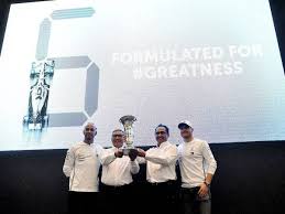 Datuk ahmad nizam salleh, chairman, petronas. Hamilton Tak Fikir Rekod Schumacher