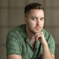 100+ "Barát" profiles