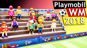 Das aufbauen gestaltete sich relativ einfach, so dass sie gut mithelfen konnte und war auch nicht zu umfangreich, da das grundgerüst der arena nur aus einem grossen teil besteht. Playmobil Wm 2018 Diy Tribune Fur Playmobil Stadion Selberbauen Playmobil Diy Idee Youtube
