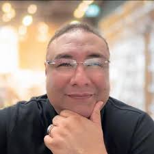 Steven Lewis (@slewislvn)