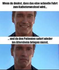 Könnt's gleich warten, sind gleich fertig!" Und ihr so: Ok. 😑 Sani-Podcast  Blaulichtgeflüster. abonnieren und hören ➡️ bit.ly/blaulichtgefluester