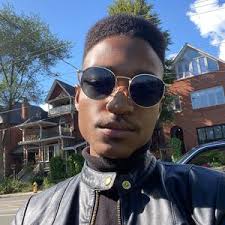 Daniel Roache (@secret_7even_)