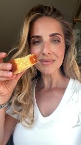 Kristin Windham's Instagram, Twitter & Facebook