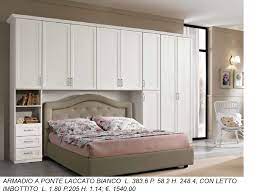 Al piano rialzato troviamo soggiorno con angolo cottura, disimpegno, 2 camere da letto, bagno e 2 balconi, ristrutturato nel 2012. Camera A Ponte Con Letto Matrimoniale Con Letto Imbottito N 19 C Mc Falegnameria Chiola