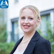 Hi everyone, Looking for a therapist in France (I'm fine with online  therapy) but female prefered. EMDR, Trauma informed and who does therapies  in english. Any suggestions ? Thanks!