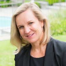 Caitlin Darke, Real Estate Agent