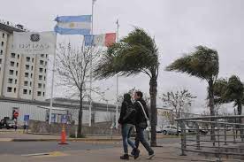Según el pronóstico se extenderá esta situación al menos hasta el miércoles. Alerta Por Vientos De Hasta 70 Kilometros Por Hora En Santa Fe Nexodiario