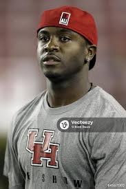 Former Houston Cougars wide receiver Donnie Avery watches a game against  the UTEP Miners in the first quarter at Robertson Stadium. 64557663 Imagen  editorial