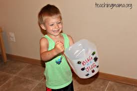 20 outdoor gross motor activities for toddlers and preschoolers. Motor Skills Practice With A Bug Theme