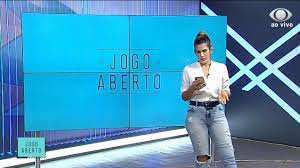 O programa jogo aberto, passa ao vivo de segunda a sexta feiras a partir das 11 horas e 15 minutos, pelo horário de brasília, e traz informações de diversos esportes com enfoque no futebol ao vivo. Jogo Aberto Ao Vivo