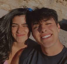 Dixie Griffin In 2020 Girl Celebrities Cute Couples Goals Famous Girls