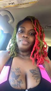 影片發佈者：Shonda Shae Wright（@tattedshae50）