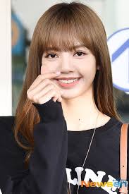 Images Of Blackpink Lisa Cute Smile