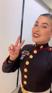 Mujer De Gines Marin