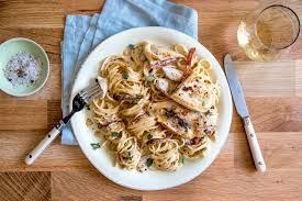 Cremige Hahnchen Spaghetti Mit Getrockneten Tomaten Und Oregano Rezepte Lebensmittel Essen Cremiges Hahnchen