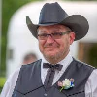 20+ "Dani Bunker" profiles