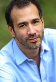 Dee Flores — Presence