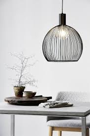 Schwarze Pendellampe Im Cage Look Hangelampe In Schwarz In Modernem Look Mit Retro Gluhbirne Esstischlampe Wohnzimmerlampe Schwarze Lampe Lampen Wohnzimmer
