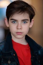 Justin Gilmore's Instagram, Twitter & Facebook