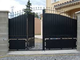 Resultat De Recherche D Images Pour Portail Coulissant Avec Porte Integree House Gate Design Door Gate Design House Entrance