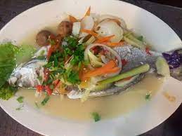 Jadi jom kita kongsikan resepi ikan siakap stim limau ala khairulaming style derhaka sikit. Siakap Stim Limau Picture Of Ikram Mikael Ikan Bakar Restaurant Puchong Tripadvisor