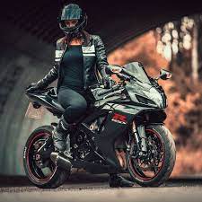 Bikergirls Hottest Only On Instagram Repost From Kejml29 Photo Vodzafakamen Czechgirl Motorkariczsk Motorkaricz C Suzuki Gsxr Suzuki Biker Photos