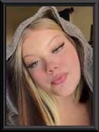 Samantha Hudnall's Instagram, Twitter & Facebook