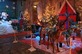 Montecatini terme ospita la casa di babbo natale, per raggiungerla e visitarla diamo qualche indicazione. Pescopagano A Spasso Con L Avis A Montecatini Per Visitare La Casa Di Babbo Natale Melandro News