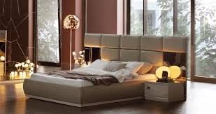 Bedroom Models For Your Budget 2020 Bedroom Elegant Bedding Room Furnishing