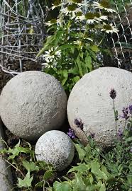 Betonkugeln selber machen anleitung 22. Mamas Kram Betonkugeln Im Neuen Blumenbeet