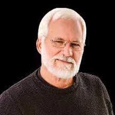 Edward Kellogg's Instagram, Twitter & Facebook