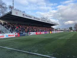 Auch historische spielstätten können ausgewählt werden. Club Luik Smacht Naar Nieuw Stadion De Groundhop Staantribune