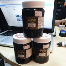 All surfaces exposed to sun, wind and dust, rain and snow, experience a change in color, a loss of intensity, a dulling and general fading which however is not even or overall. Vallejo Game Color Wash Lavado 73301 Lavado Negro Black Wash Shopee Malaysia