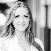 Jennifer Fick's Instagram, Twitter & Facebook